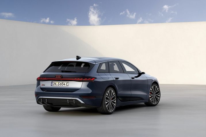 Audi%20S6%20Avant%20e-tron